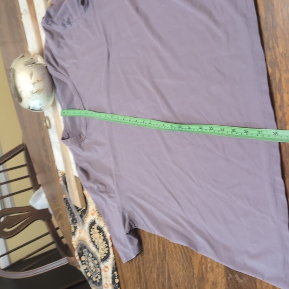 Men's Lululemon Top - Picture 5 of 5